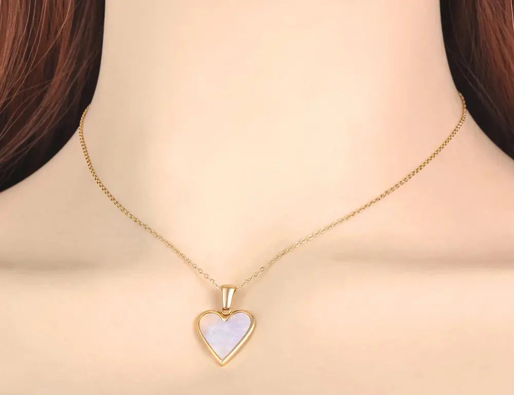 Ermania - Malachite Pendant Necklaces - Ermania