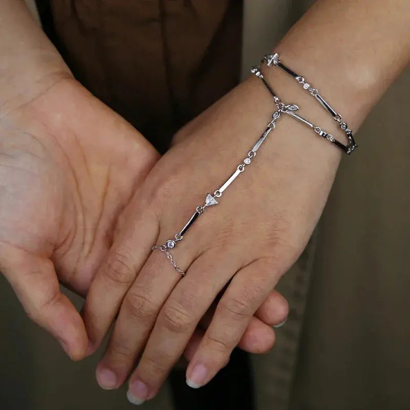 Ermane - Hand Chain Bracelet Gold Color - Ermania