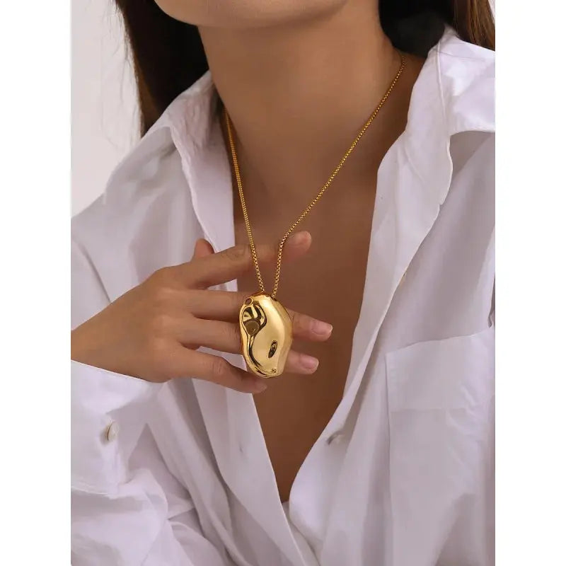 Ermania - Gold Stainless Steel Irregular Concave Hammered Necklace - Ermania