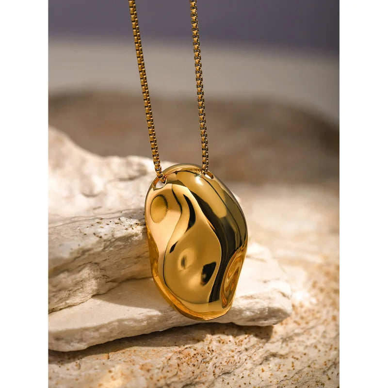 Ermania - Gold Stainless Steel Irregular Concave Hammered Necklace
