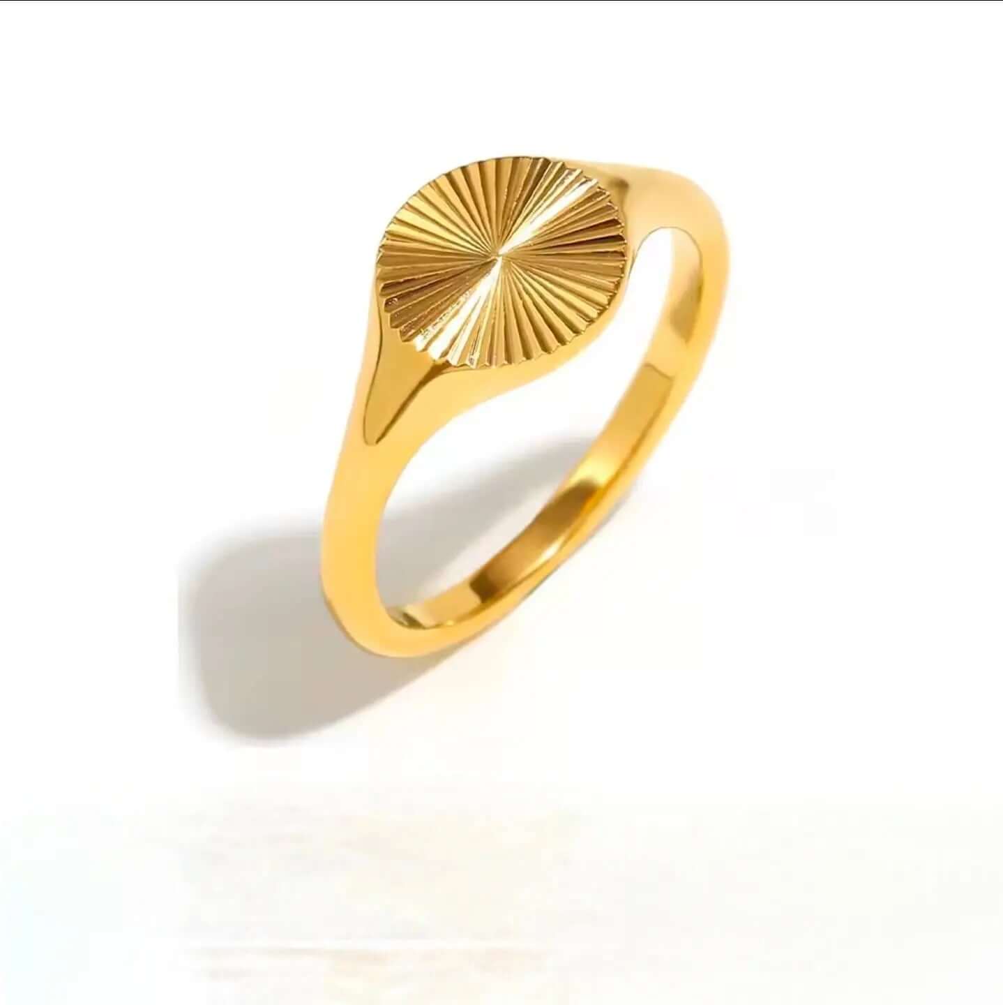 Bague Helena Wave de haute qualité ERMANIA